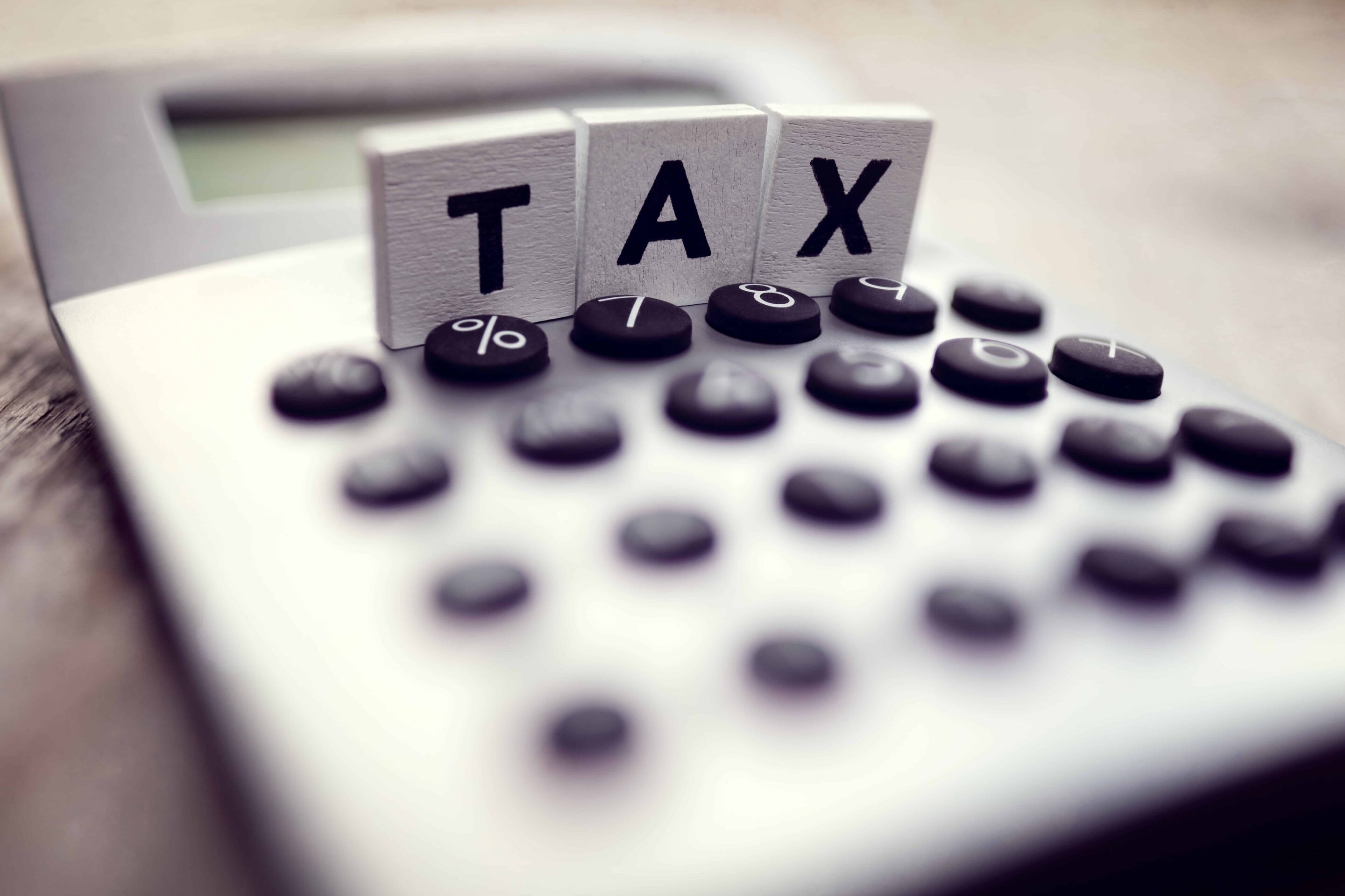 Calculating tax considering fuel tax credit